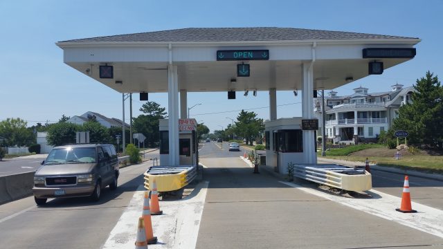 1.4 bridges e-zpass toll plaza main image