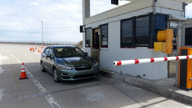 1.4 e-zpass bridge toll collector