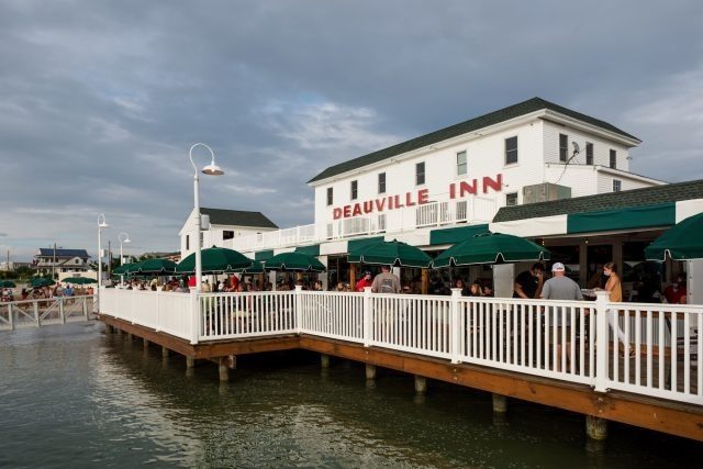 1.4 Deauville Inn