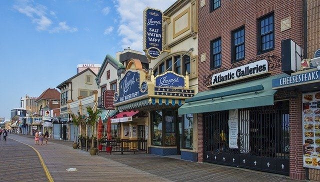 1.4 Atlantic City Boardwalk Bruce Emmerling Pixabay