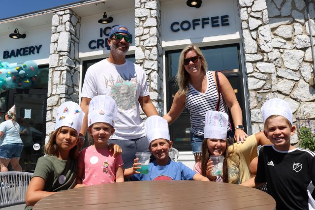 1.4 Shore Break Cafe Eichmiller Family