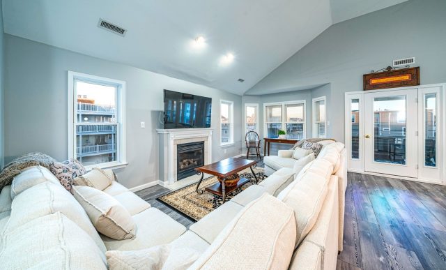 1.4 4700 West Ave. living room