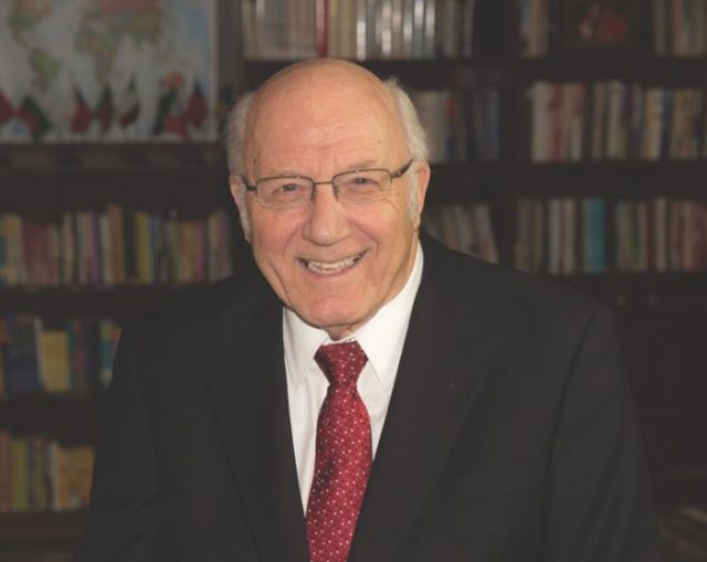 1.4 Author Gene Getz