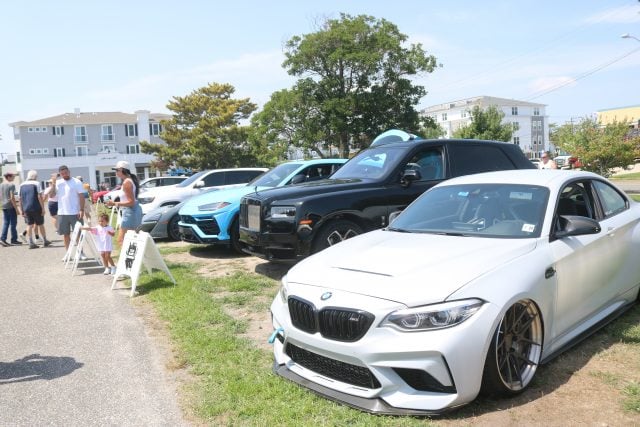 Car Show Row